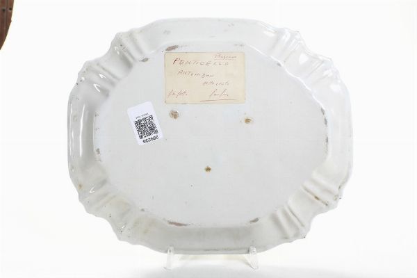 Piccolo vassoio<BR>Nove, Manifattura Antonibon, seconda met� del XVIII secolo<BR>  - Asta Maioliche, Porcellane e Figure Venete di un Collezionista Veneziano - Associazione Nazionale - Case d'Asta italiane