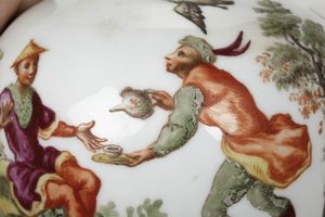 Teiera<BR>Venezia, Manifattura Vezzi, 1725 circa<BR>  - Asta Maioliche, Porcellane e Figure Venete di un Collezionista Veneziano - Associazione Nazionale - Case d'Asta italiane