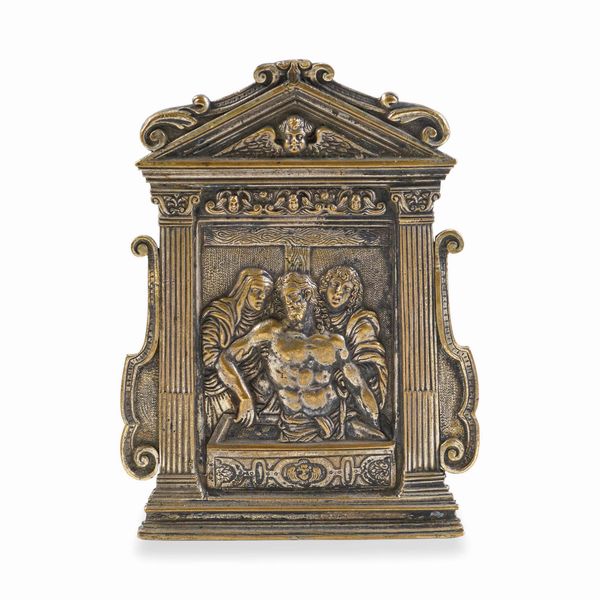 Cristo morto tra Maria e Giovanni. Fonditore rinascimentale da un modello di Galeazzo Mondella, detto il Moderno (1467-1528)  - Asta Scultura e Oggetti d'Arte - Associazione Nazionale - Case d'Asta italiane