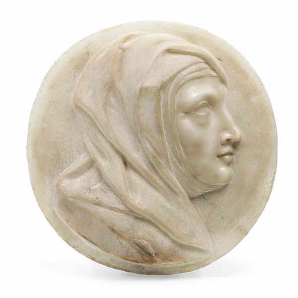 Rilievo con profilo femminile (Santa Caterina ?). Arte barocca del XVII secolo  - Asta Scultura e Oggetti d'Arte - Associazione Nazionale - Case d'Asta italiane