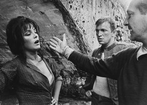 Pierluigi Praturlon : Virna Lisi e Umberto Orsini in La ragazza e il generale  - Asta Fotografia - Associazione Nazionale - Case d'Asta italiane