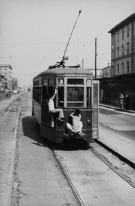 Nicola Sansone - Napoli, la tramvia che corre lungo il porto