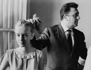 Anonimo - Federico Fellini e Valeria Ciangottini in La Dolce Vita