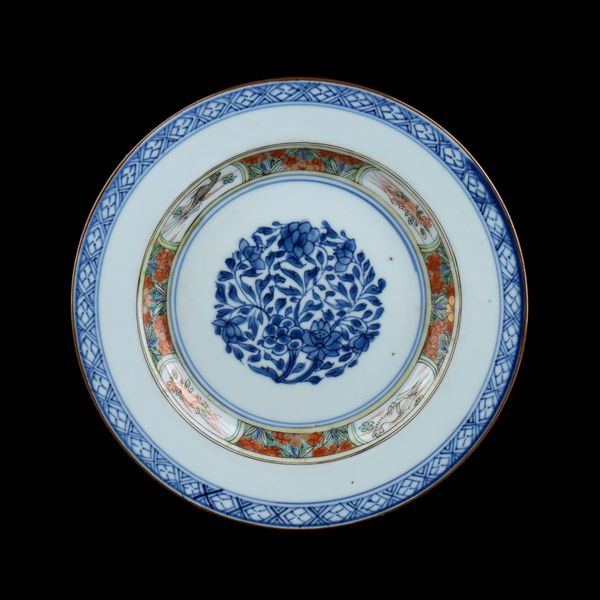 PIATTO IN PORCELLANA 'FAMIGLIA VERDE'  - Asta Arte asiatica e tribale  - Associazione Nazionale - Case d'Asta italiane