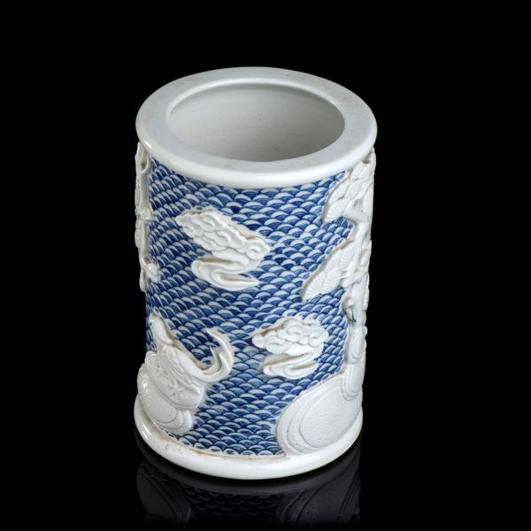 PORTAPENNELLI IN PORCELLANA 'BIANCO E BLU'  - Asta Arte asiatica e tribale  - Associazione Nazionale - Case d'Asta italiane