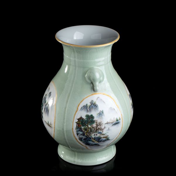 GRANDE VASO IN PORCELLANA CON DECORO A SMALTI POLICROMI  - Asta Arte asiatica e tribale  - Associazione Nazionale - Case d'Asta italiane