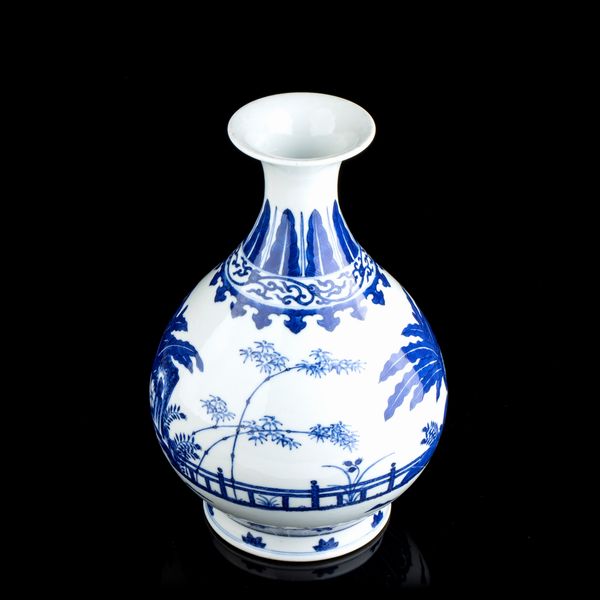 VASO A BOTTIGLIA IN PORCELLANA 'BIANCO E BLU'  - Asta Arte asiatica e tribale  - Associazione Nazionale - Case d'Asta italiane