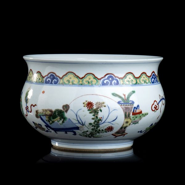 GRANDE BACILE IN PORCELLANA 'FAMIGLIA VERDE'  - Asta Arte asiatica e tribale  - Associazione Nazionale - Case d'Asta italiane