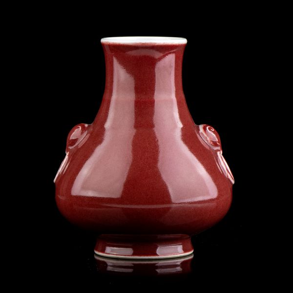 VASO IN PORCELLANA CON INVETRIATURA ROSSA  - Asta Arte asiatica e tribale  - Associazione Nazionale - Case d'Asta italiane