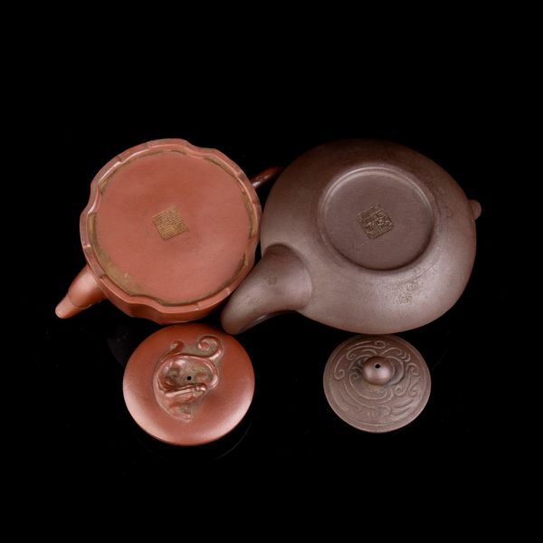 DUE TEIERE IN CERAMICA YIXING  - Asta Arte asiatica e tribale  - Associazione Nazionale - Case d'Asta italiane