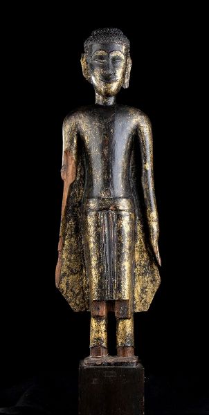 BUDDHA IN LEGNO LACCATO E DORATO  - Asta Arte asiatica e tribale  - Associazione Nazionale - Case d'Asta italiane