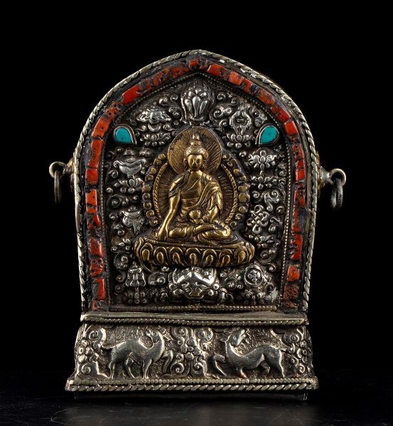 RELIQUIARIO GAU IN METALLO CON INSERTI IN PIETRA  - Asta Arte asiatica e tribale  - Associazione Nazionale - Case d'Asta italiane