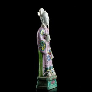 FIGURA IN PORCELLANA 'FAMIGLIA ROSA'  - Asta Arte asiatica e tribale  - Associazione Nazionale - Case d'Asta italiane