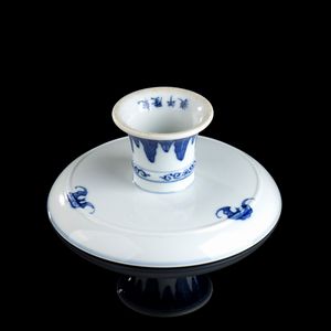 ALZATA IN PORCELLANA 'BIANCO E BLU'  - Asta Arte asiatica e tribale  - Associazione Nazionale - Case d'Asta italiane