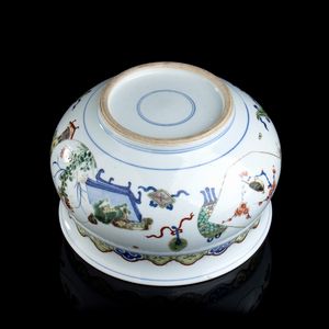 GRANDE BACILE IN PORCELLANA 'FAMIGLIA VERDE'  - Asta Arte asiatica e tribale  - Associazione Nazionale - Case d'Asta italiane