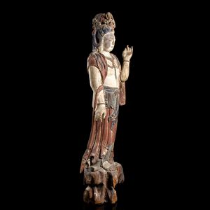GRANDE GUANYIN IN LEGNO DIPINTO  - Asta Arte asiatica e tribale  - Associazione Nazionale - Case d'Asta italiane