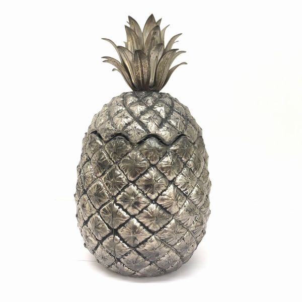 Mauro Manetti : Secchiello portaghiaccio a forma di ananas in lega di peltro  - Asta Design e oggetti d'arte  - Associazione Nazionale - Case d'Asta italiane