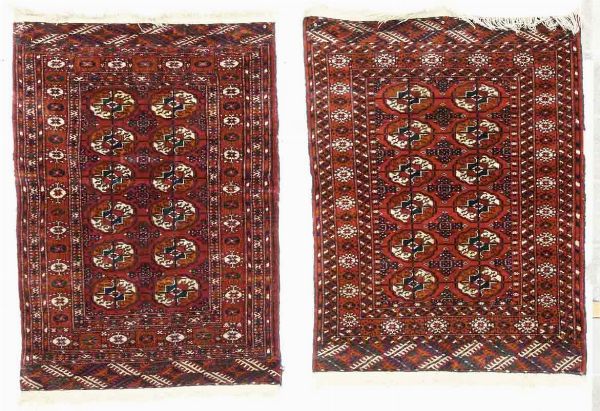 Coppia di tappeti est Turkestan XX secolo  - Asta Tappeti - Associazione Nazionale - Case d'Asta italiane