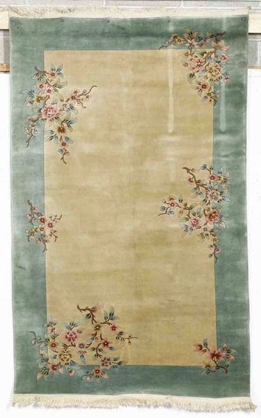 Tappeto Cina inizio XX secolo  - Asta Tappeti - Associazione Nazionale - Case d'Asta italiane