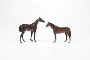 Due cavallini in bronzo, uno con firma incisa Real Vienna bronze  - Asta Antiquariato - Associazione Nazionale - Case d'Asta italiane