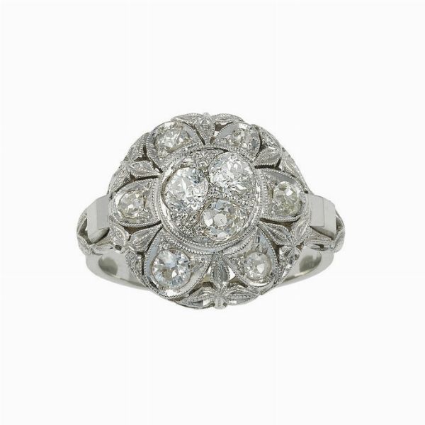 Anello con diamanti di vecchio taglio  - Asta Gioielli  - Associazione Nazionale - Case d'Asta italiane