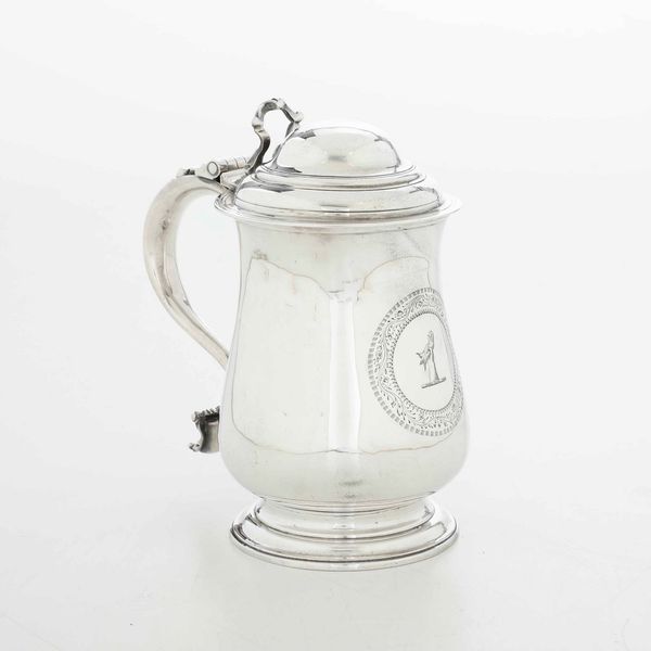 Tankard. Argento fuso, sbalzato e cesellato. Londra 1772. Argentiere Charles Wright  - Asta Argenti - Associazione Nazionale - Case d'Asta italiane
