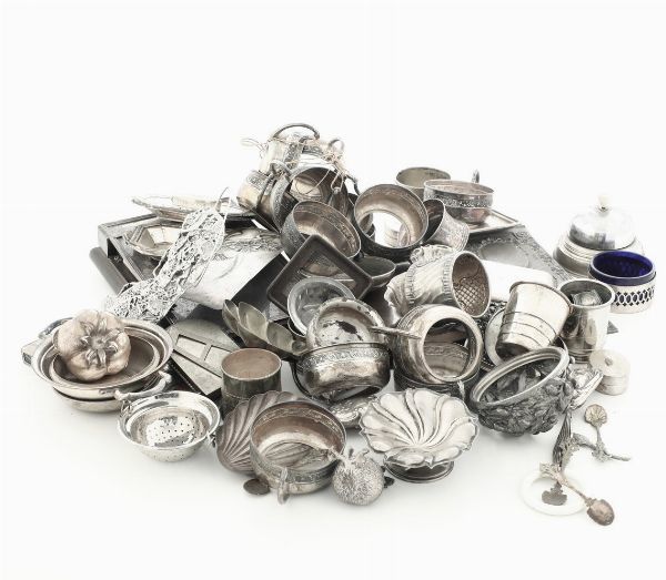 Lotto di piccoli oggetti in argento  - Asta Argenti - Associazione Nazionale - Case d'Asta italiane