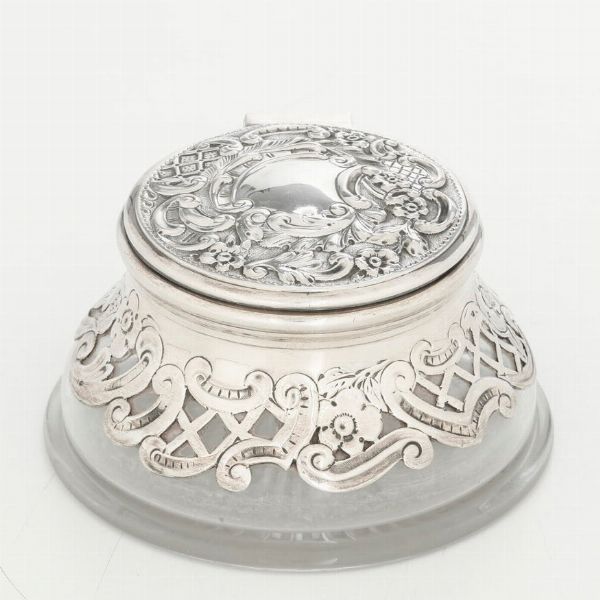 Calamaio. Londra 1894. Marchio dell'argentiere consunto di difficile lettura  - Asta Argenti - Associazione Nazionale - Case d'Asta italiane