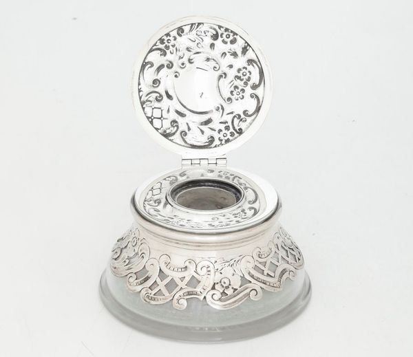 Calamaio. Londra 1894. Marchio dell'argentiere consunto di difficile lettura  - Asta Argenti - Associazione Nazionale - Case d'Asta italiane