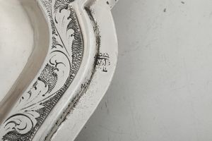 Due vassoi polilobati, marchi Napoli XVIII secolo (non pertinenti)  - Asta Argenti - Associazione Nazionale - Case d'Asta italiane