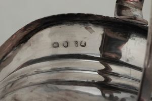 Zuccheriera. Londra 1813. Marchio dell'argentiere assente  - Asta Argenti - Associazione Nazionale - Case d'Asta italiane