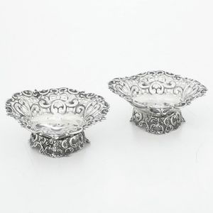 Coppia di ciotole. Inghilterra XX secolo  - Asta Argenti - Associazione Nazionale - Case d'Asta italiane