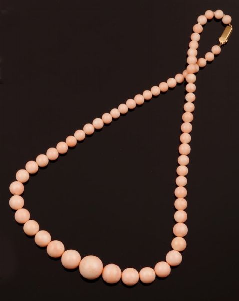 Collana in corallo rosa, a boules scalari  - Asta Fine Coral Jewels - Associazione Nazionale - Case d'Asta italiane
