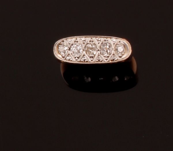 Anello con diamanti di vecchio taglio  - Asta Fine Coral Jewels - Associazione Nazionale - Case d'Asta italiane