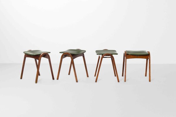 Akita Mokko : Quattro sgabelli impilabili  - Asta Design Lab - Associazione Nazionale - Case d'Asta italiane