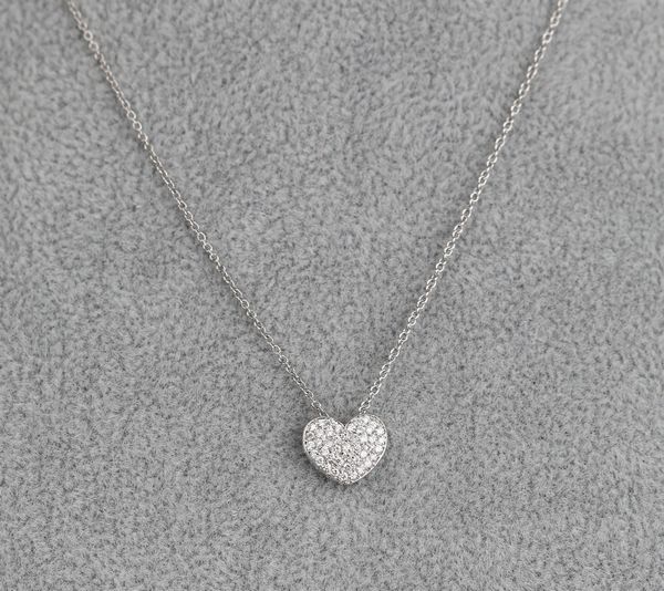 Pendente a cuore in oro e brillanti  - Asta Asta a Tempo - Gioielli e Preziosi - Associazione Nazionale - Case d'Asta italiane