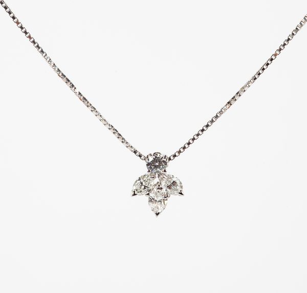 Pendente in oro e brillanti  - Asta Asta a Tempo - Gioielli e Preziosi - Associazione Nazionale - Case d'Asta italiane