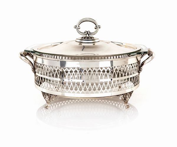 Porta pirofila circolare in metallo argentato con coperchio  - Asta Antiquariato - Associazione Nazionale - Case d'Asta italiane