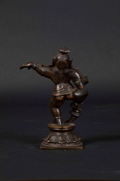 Figura di Krishna in bronzo, India, XIV-XV secolo  - Asta The Art of Himalayan and Chinese Bronze - Associazione Nazionale - Case d'Asta italiane