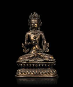 Figura di Avalokitesvara seduta su doppio fiore di loto in bronzo, Tibet, XIV-XV secolo  - Asta The Art of Himalayan and Chinese Bronze - Associazione Nazionale - Case d'Asta italiane