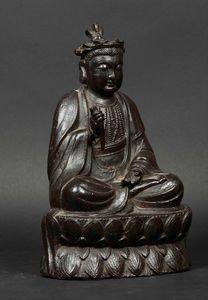 Figura di Sakyamuni seduta su doppio loto, Cina, Dinastia Ming, XVII  - Asta The Art of Himalayan and Chinese Bronze - Associazione Nazionale - Case d'Asta italiane
