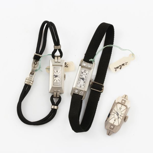 Tre orologi da donna due in oro e uno in acciaio  - Asta Gioielli e Orologi - Associazione Nazionale - Case d'Asta italiane