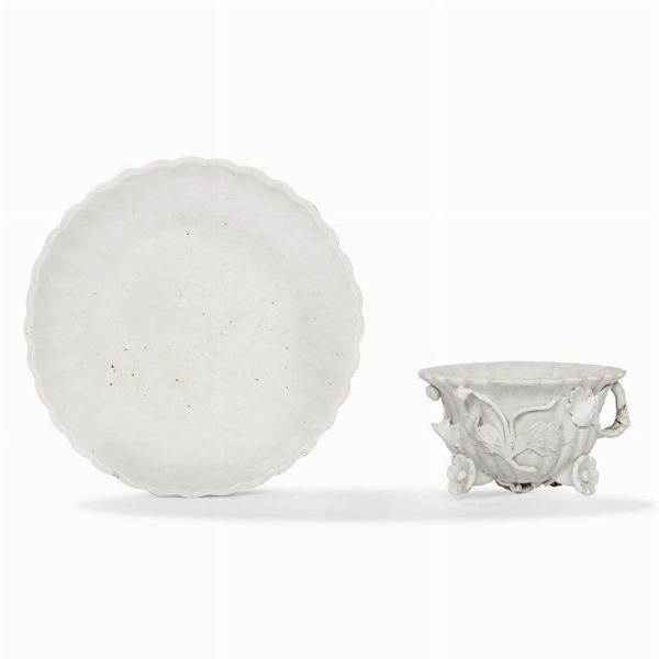 TAZZINA CON PIATTINO, DOCCIA, MANIFATTURA GINORI, 1750-1760  - Asta  TAZZINE DA COLLEZIONE - Associazione Nazionale - Case d'Asta italiane