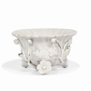 TAZZINA CON PIATTINO, DOCCIA, MANIFATTURA GINORI, 1750-1760  - Asta  TAZZINE DA COLLEZIONE - Associazione Nazionale - Case d'Asta italiane