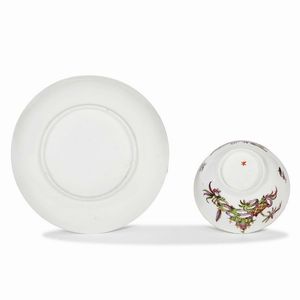 TAZZINA CON PIATTINO, NOVE, MANIFATTURA PASQUALE ANTONIBON, 1760-1780 CIRCA  - Asta  TAZZINE DA COLLEZIONE - Associazione Nazionale - Case d'Asta italiane