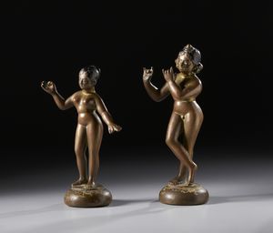 Arte Indiana - Bella coppia di antiche statue in lega di ottone raffiguranti Krishna e Radha. Sud India, XIX secolo.