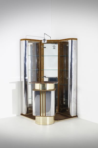 RIZZO WILLY (1928 - 2013) : Angolo bar con piccolo banco e stipi  - Asta Asta 438 | DESIGN E ARTI DECORATIVE DEL NOVECENTO Online - Associazione Nazionale - Case d'Asta italiane