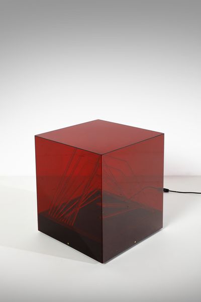 RIVIERE JAMES (n. 1949) : Lampada da tavolo Cubo di Teo per Centro Ricerche Arte Industria, Lissone  - Asta Asta 438 | DESIGN E ARTI DECORATIVE DEL NOVECENTO Online - Associazione Nazionale - Case d'Asta italiane