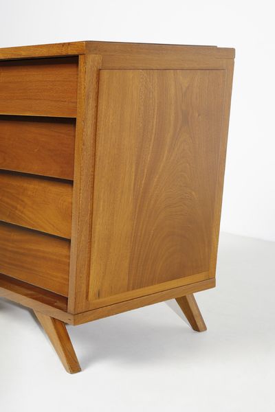 ZANINE CALDAS JOSE' (1919 - 2001) : nello stile di. Cassettiera  - Asta Asta 438 | DESIGN E ARTI DECORATIVE DEL NOVECENTO Online - Associazione Nazionale - Case d'Asta italiane