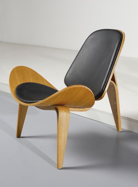 WEGNER HANS JORGEN (1914 - 2007) : Coppia di poltrone mod. CH07 Shell Chair per di Carl Hansen & Co., Danimarca  - Asta Asta 438 | DESIGN E ARTI DECORATIVE DEL NOVECENTO Online - Associazione Nazionale - Case d'Asta italiane